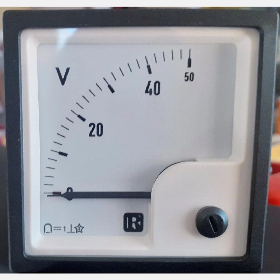 ANALOG DC VOLTMETER PQ-71